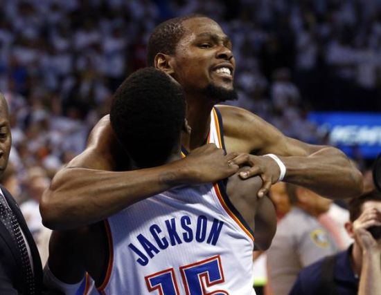 苏超南京主帅：业余球员比赛有6万多人观战，在西班牙见不到（苏超南京主帅：业余球赛观众逾6万，在西班牙罕见）