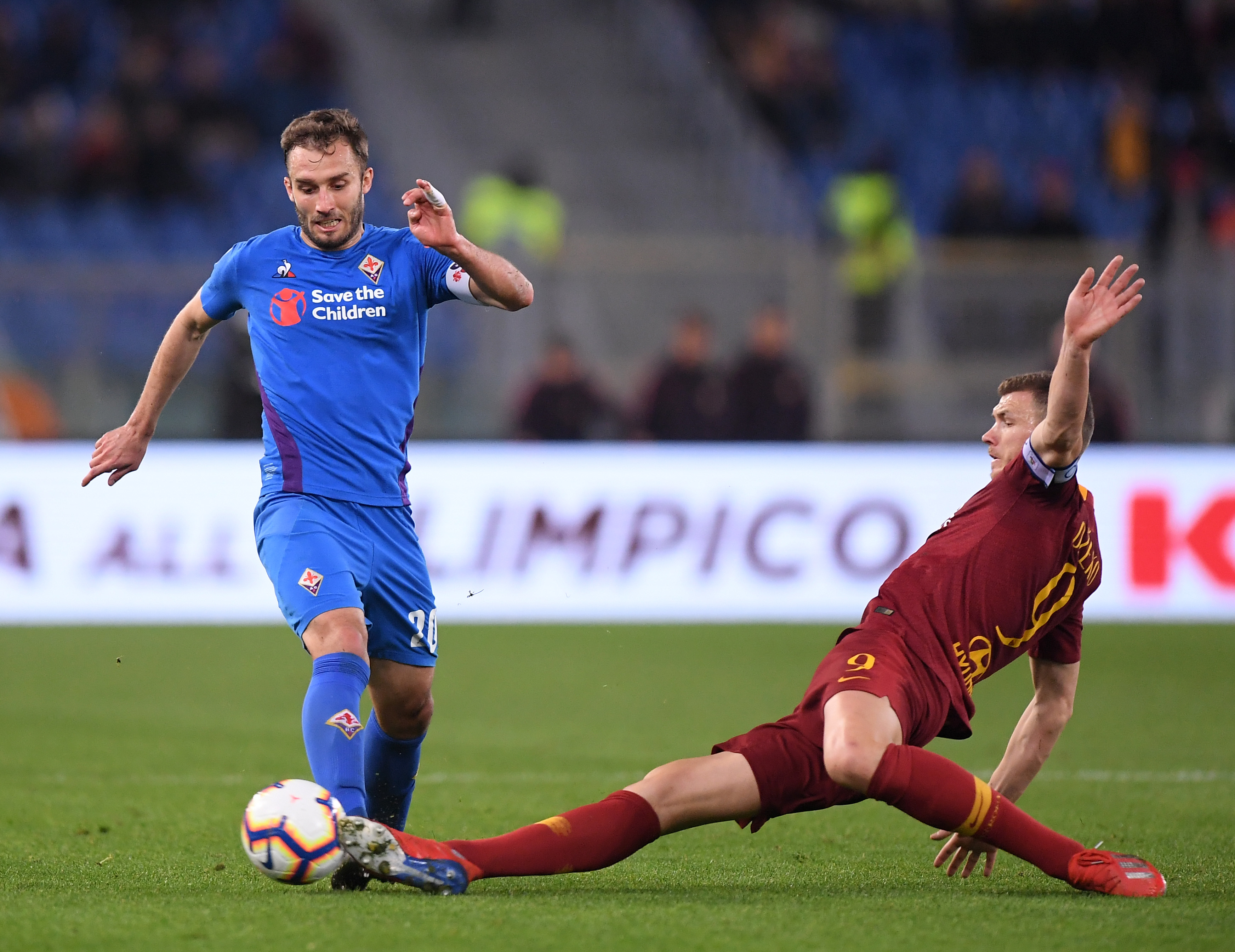 意甲知名评论员：迈尼昂不是耍脾气不续约，他只想看到米兰管理层的诚意！（意甲名嘴：迈尼昂拒续约非耍性子，只求米兰管理层拿出诚意）