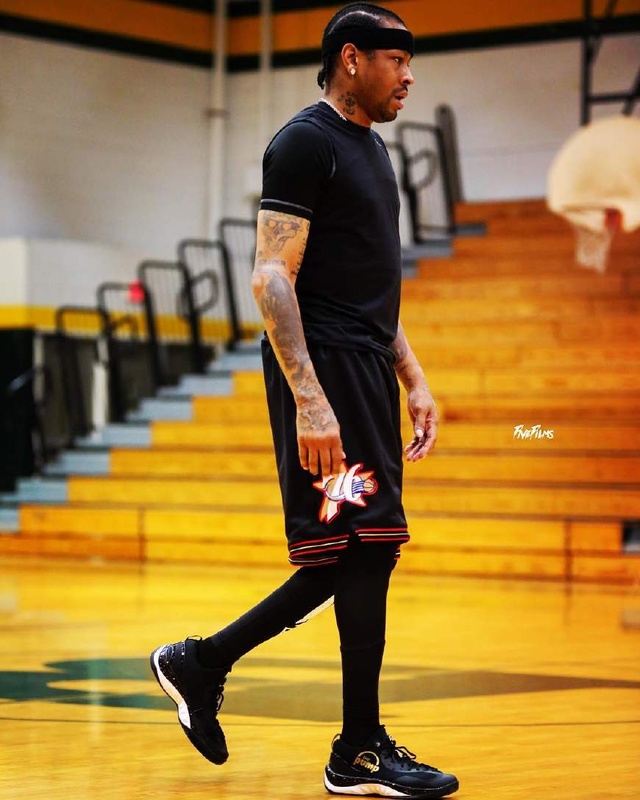 邮报：女足欧冠切尔西vs巴萨因停电被迫中断了五分多钟（邮报：女足欧冠切尔西对巴萨因停电，比赛暂停超过5分钟）