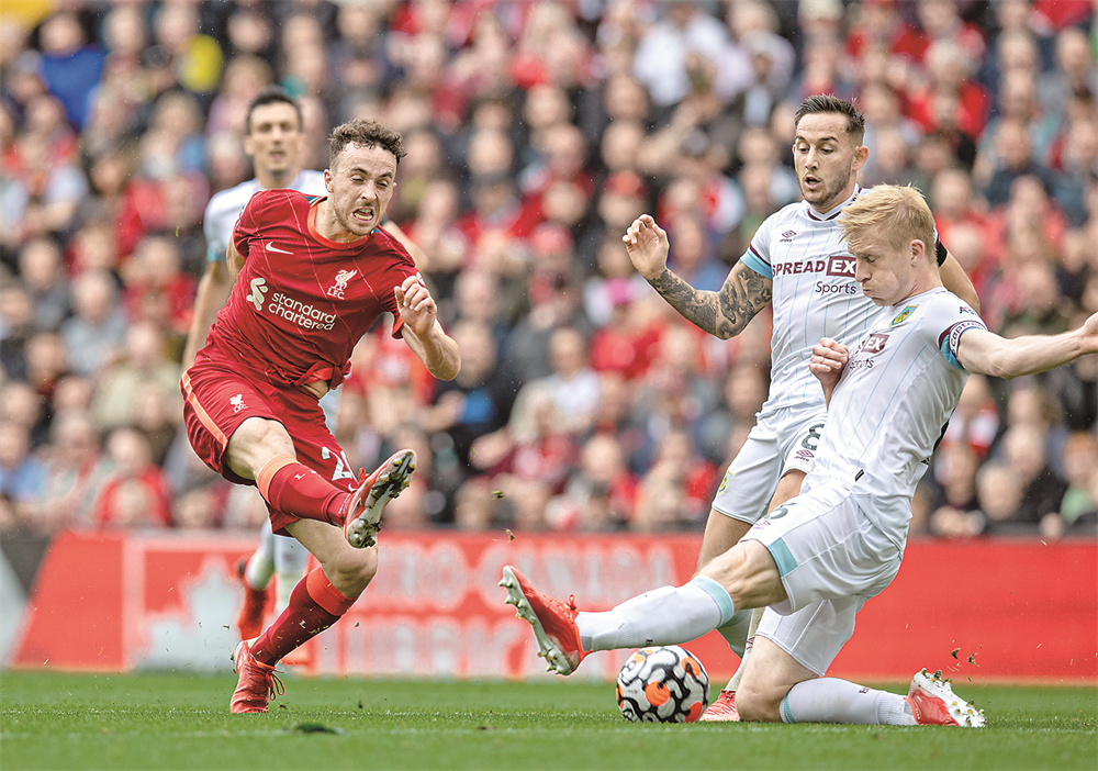 王大雷晒和女儿一起跳舞的视频，韦世豪：有点卡哇伊了（王大雷分享与女儿共舞视频，韦世豪留言：有点卡哇伊）