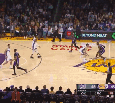 拉齐奥2-0卡利亚里，伊萨克森建功，扎卡尼锁定比分（拉齐奥2-0击败卡利亚里：伊萨克森先开纪录，扎卡尼锁定胜局）