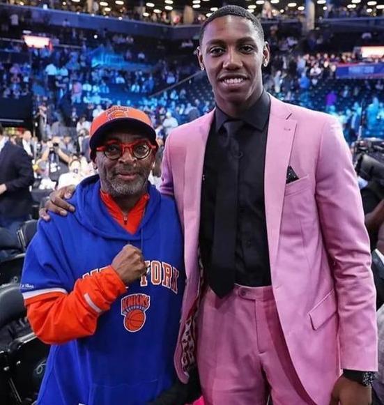 CBA：广州队主场大胜吉林（CBA：广州队主场狂胜吉林队）