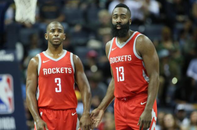 美加墨世界杯种子队确定：东道主以及六支前冠军在列（北美世界杯种子队出炉：东道主与六支前冠军锁定席位）