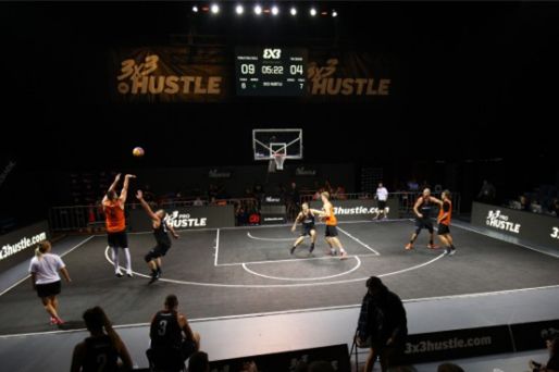 女子篮球联盟赛季焦点球员表现（女篮联盟本季核心球员表现解读）