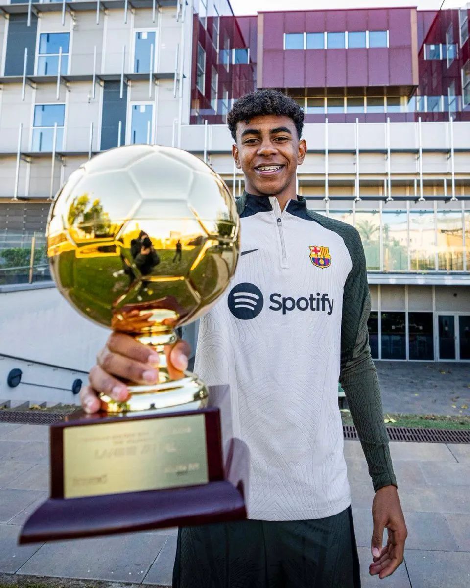 1-1，英超第8遭英超第19逼平，第83分钟遭绝平，曼联无缘升至第5（1-1，曼联被英超第19队第83分钟绝平，错失升至第5机会）