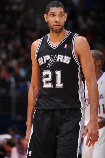 英超巅峰对决！海外情报：切尔西1-2阿森纳（英超焦点大战：海外消息称阿森纳2-1击败切尔西）