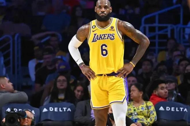 基米希欧冠100场比赛赢下71场，为所有球员最多（基米希欧冠百战71胜，胜场数居所有球员之首）