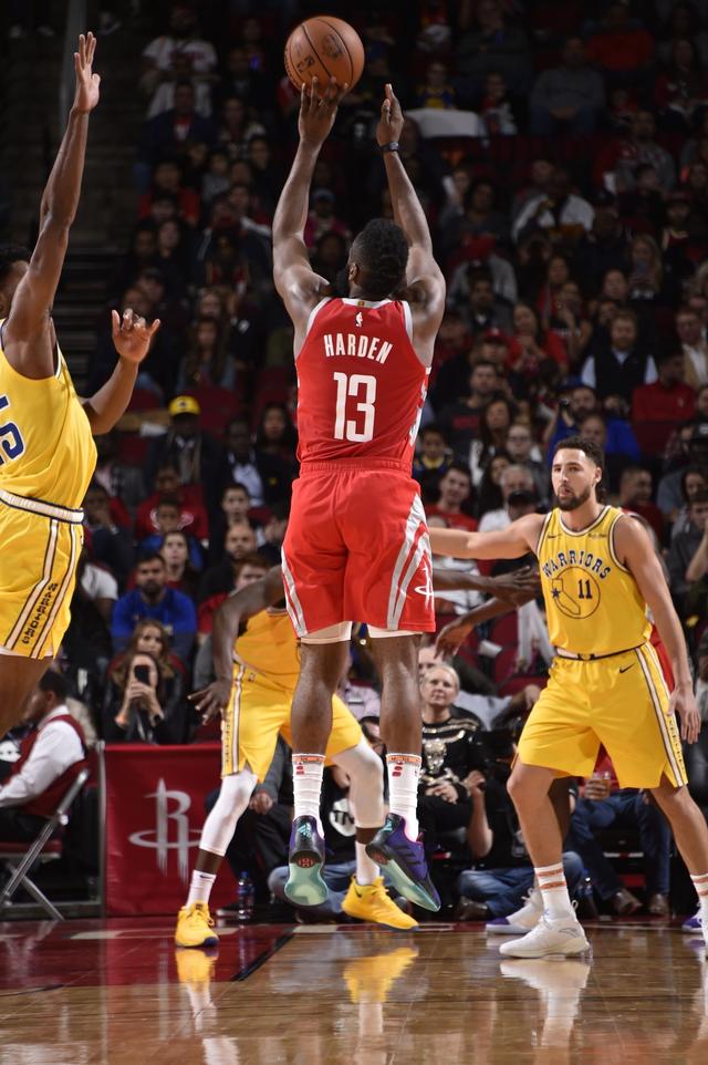 乒乓球混合团体世界杯：中国队取四连胜（中国队在乒乓球混合团体世界杯豪取四连胜）