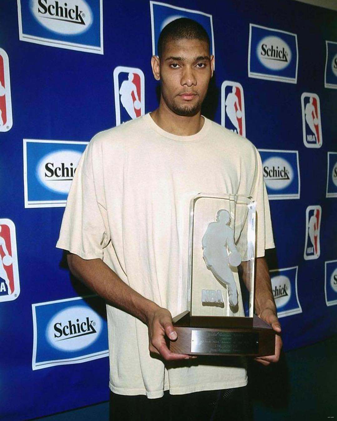 王燊超同款，官方推出直升机游览服务，10分钟行程每人1680元（官方上线直升机观光服务：王燊超同款，10分钟每人1680元）