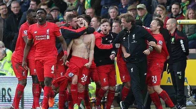 弗兰-加西亚连吃2黄被罚下，阿隆索怒吼：别XXX开玩笑了（弗兰-加西亚两黄变一红遭逐，阿隆索怒吼：别再XXX开玩笑！）