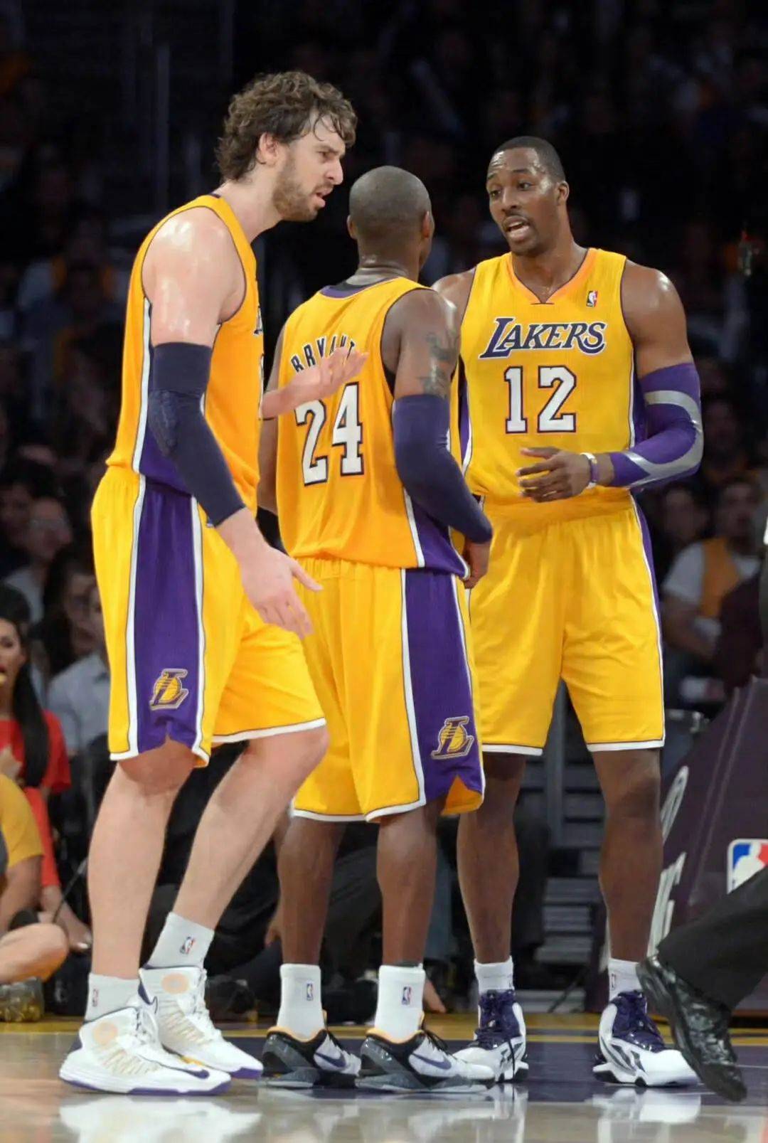 苏州队主帅李玮锋回应没收队员薯片：想走职业就要像职业看齐（苏州队主帅李玮锋谈没收薯片：想走职业路就得按职业标准要求自己）