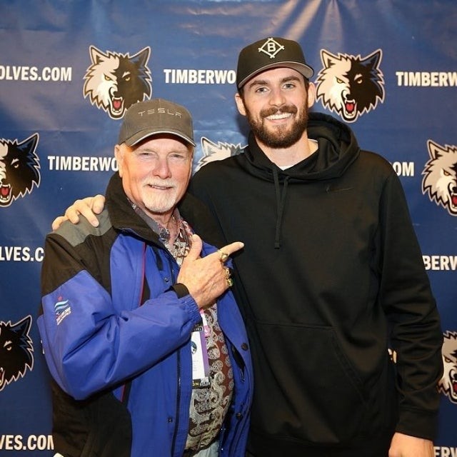 恩比德：最近手指一直有点小毛病，但情况正在不断好转（恩比德谈伤情：手指近期有些小问题，正逐步好转）