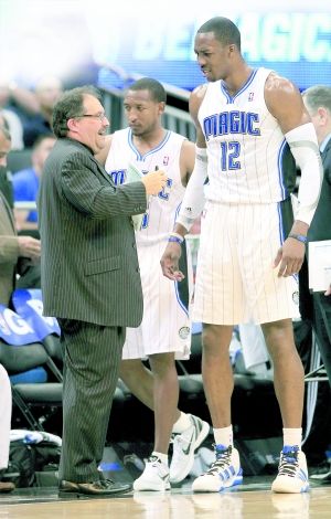 都灵vs克雷莫内塞：杜万-萨帕塔、切-亚当斯首发，瓦尔迪、奥代罗出战（都灵迎战克雷莫内塞：杜万·萨帕塔、切·亚当斯首发登场，瓦尔迪与奥代罗出战）