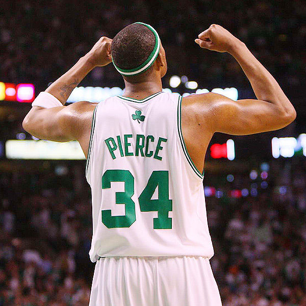 国足踢出赛季最佳半场？（国足上演本赛季最精彩半场？）